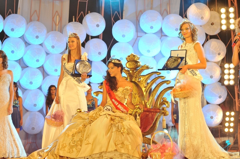 Miss Shqiperia 2010